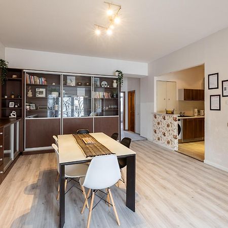 Nice Big Apartment 2Bds - Belgicka Prag Exterior foto